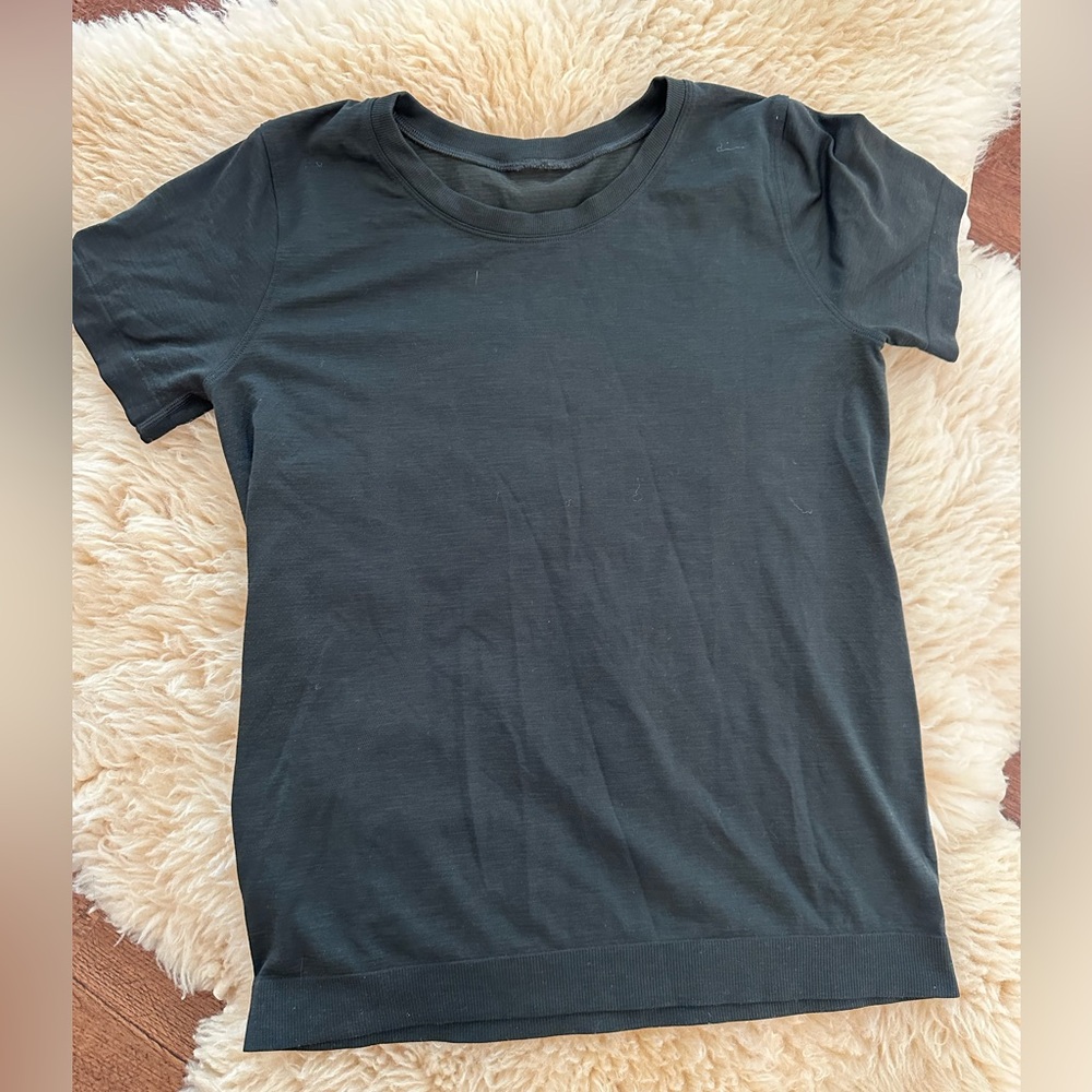 Lululemon top
